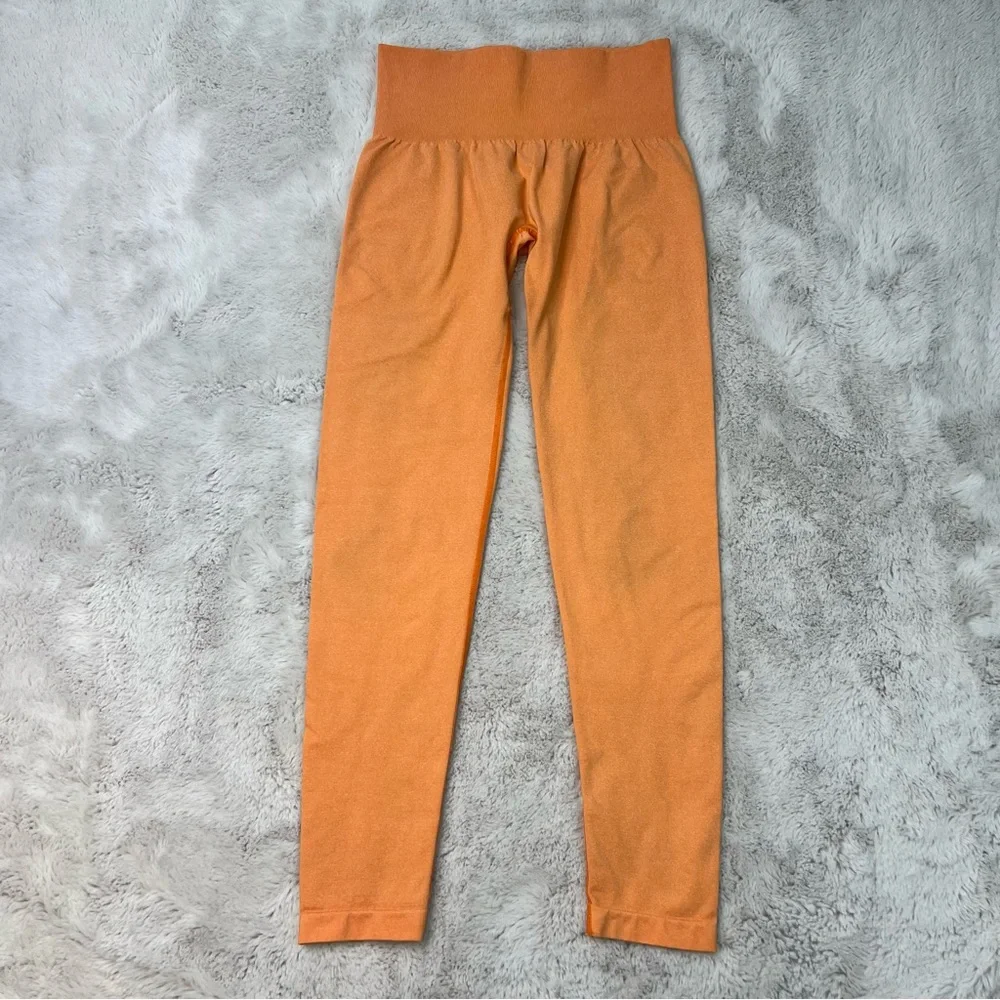 NVGTN Sunset Orange Seamless Leggings Size Medium High Rise Sculpted Contour - Picture 3 of 9